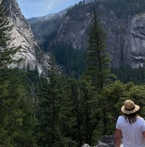 Meet your Posher, Aurora